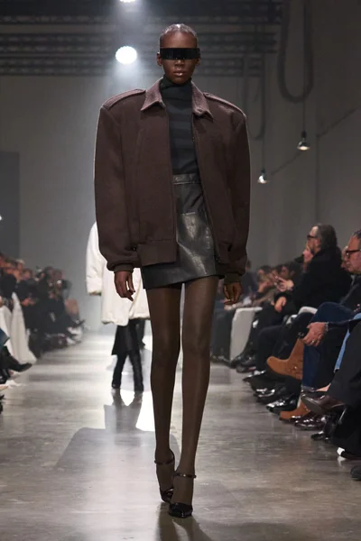 Look 44
